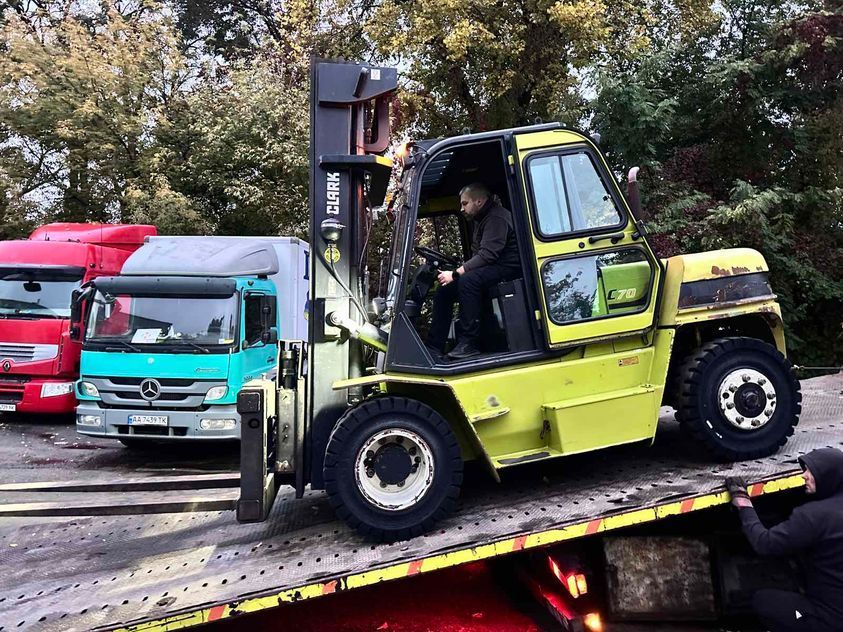 Дизельний навантажувач CLARK C 70 D (ротатор + позиціонер вил)
