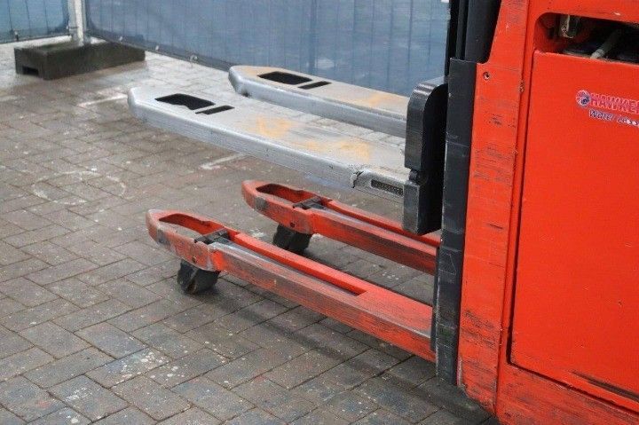 Електричний штабелер LINDE D12 AP