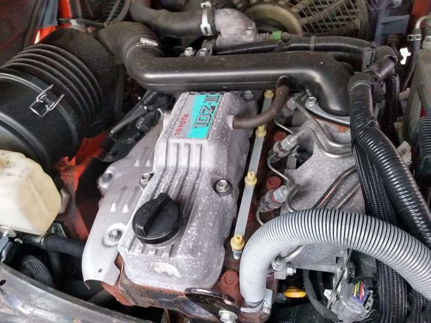 Дизельный погрузчик TOYOTA 06-8FD25F